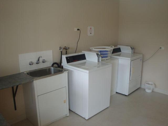 Kentish Hills Retreat Motel Sheffield Bagian luar foto